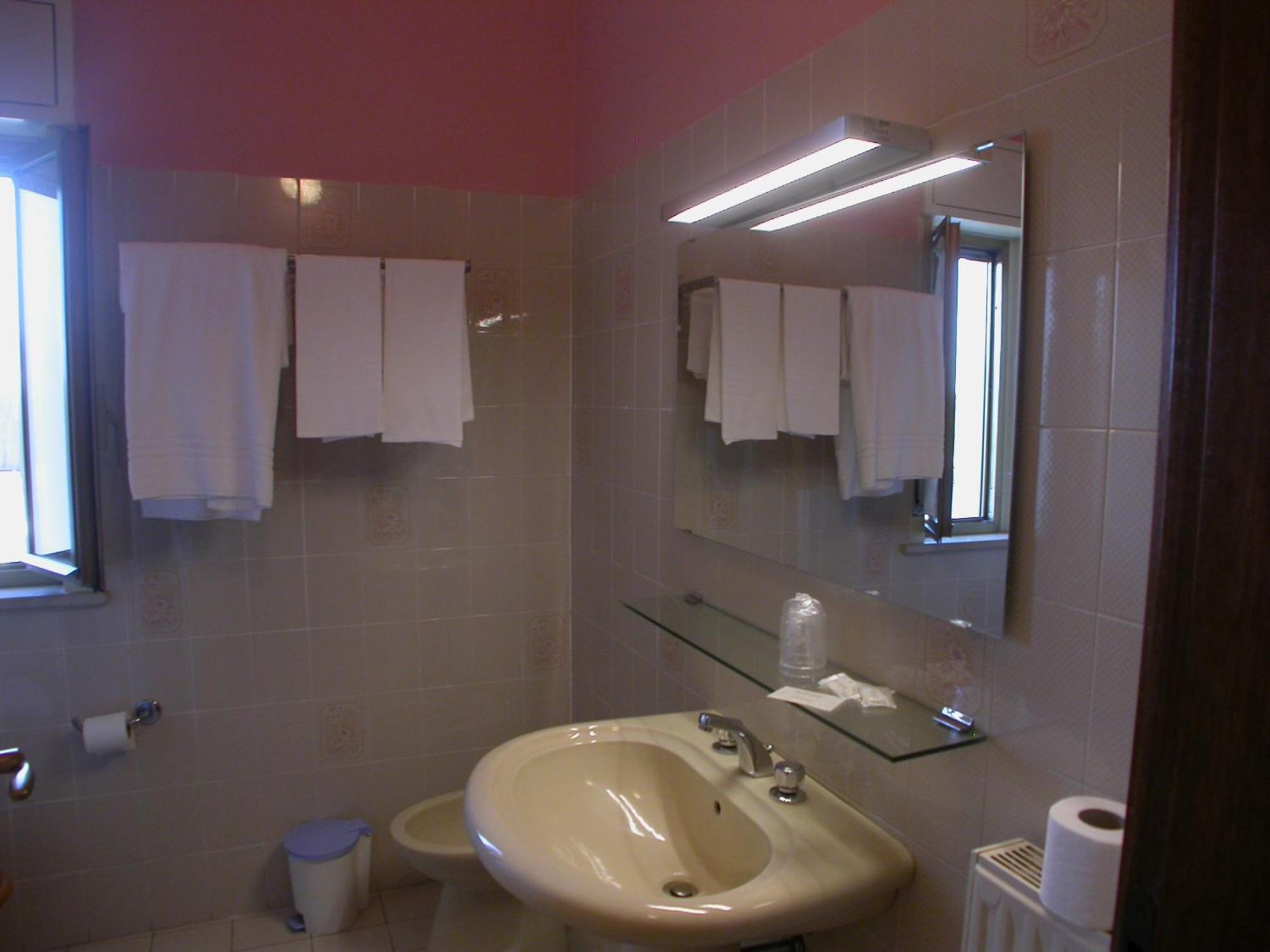 Il Roscio Hotel Attigliano